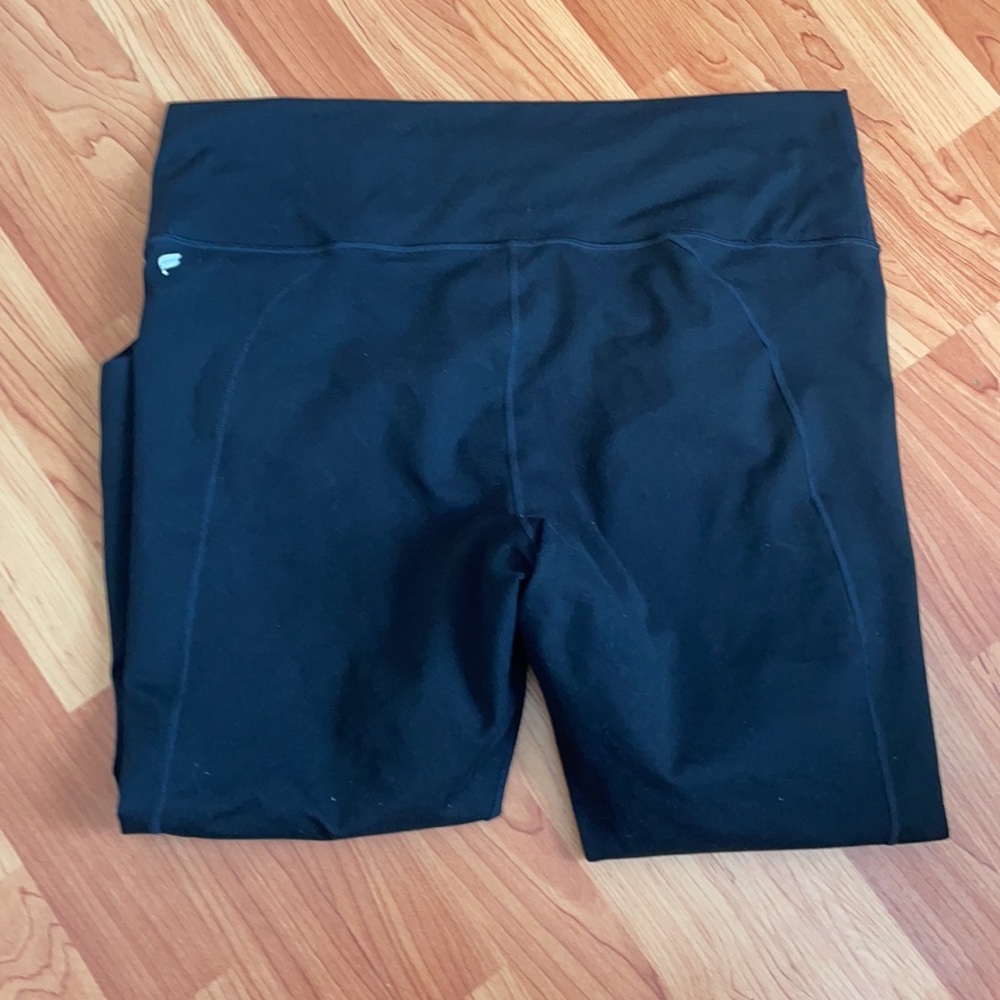 Black Fabletics Powerhold High Waisted Leggings